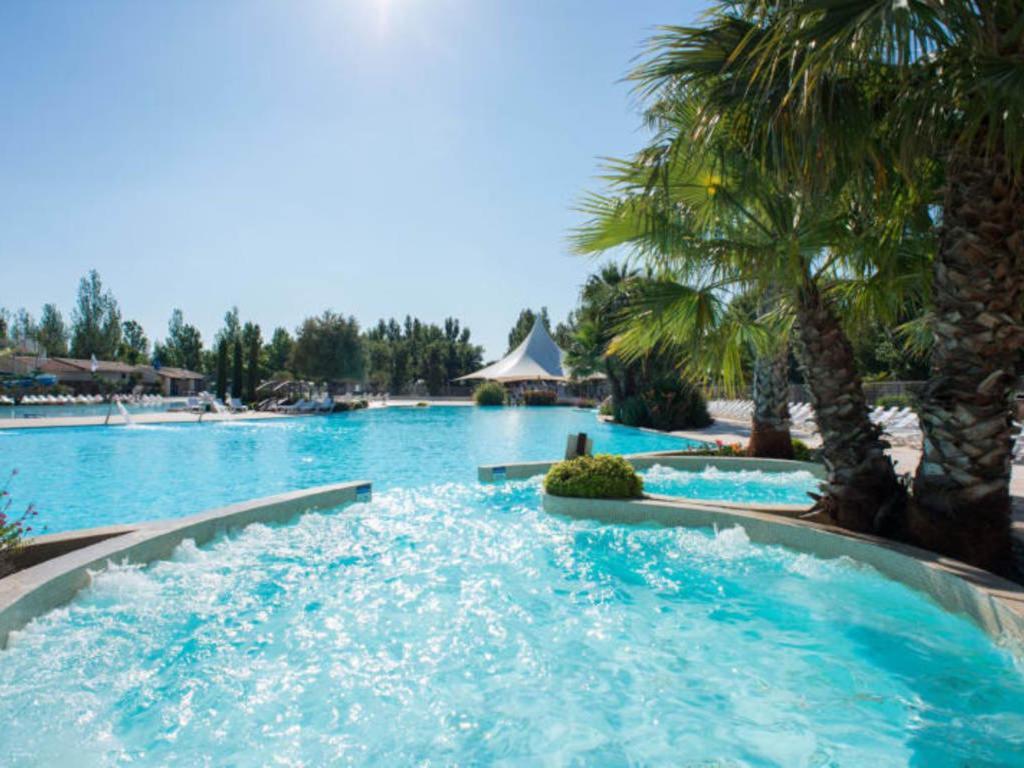 Camping Carabasse Vias Plage. Exterior photo