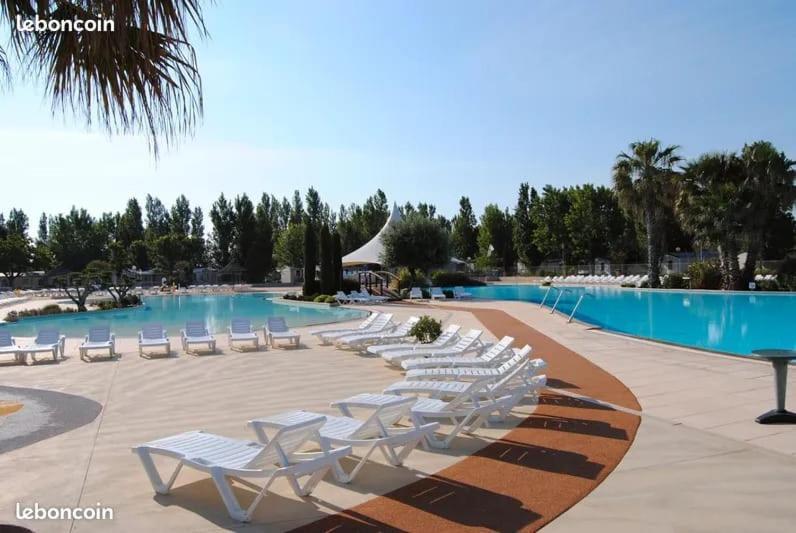 Camping Carabasse Vias Plage. Exterior photo