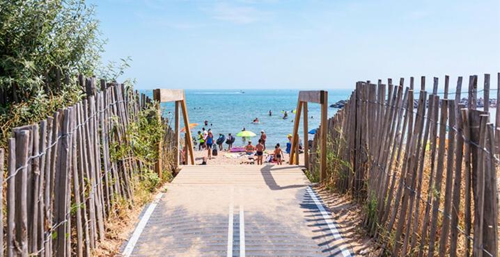 Camping Carabasse Vias Plage. Exterior photo